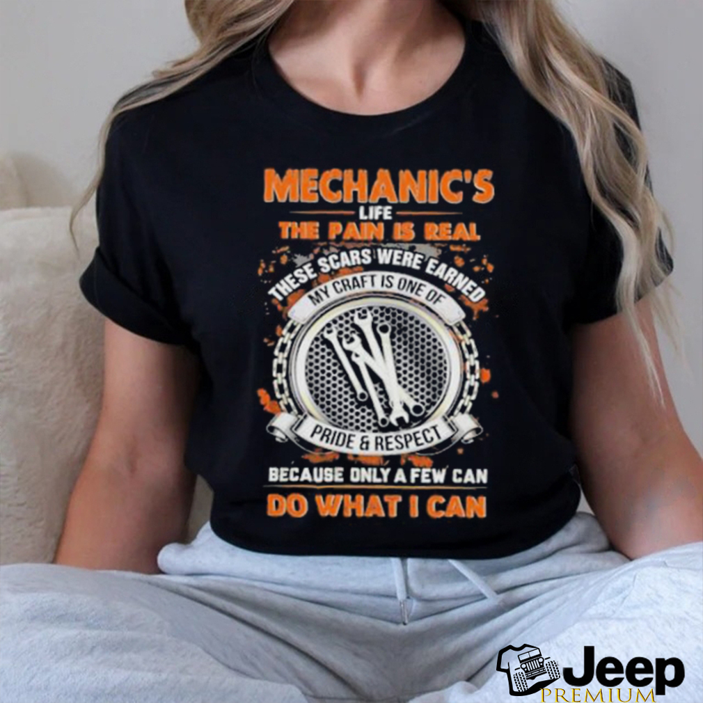 The Mechanic's Life T Shirt' Men's Premium Hoodie
