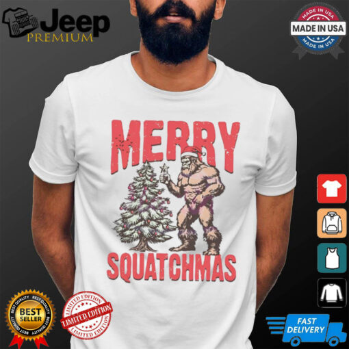 Merry Squatchmas Bigfoot Santa hat Christmas shirt