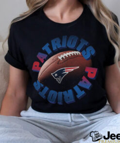 New England Patriots Spiral Heavyweight T Shirt