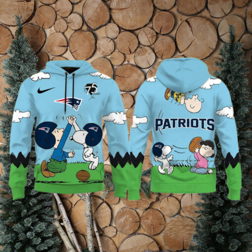 New England Patriots X Snoopy Peanuts 75th Anniversary Hoodie