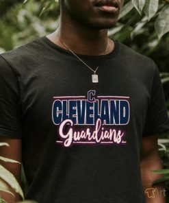 New Era Girl's Cleveland Guardians shirt