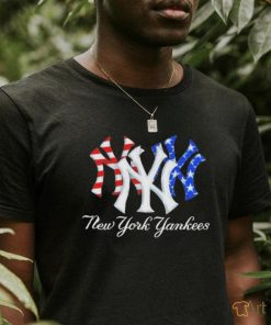 New York Yankees Celebrating 4th Of July America T Shirt