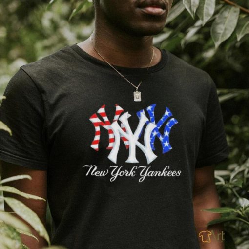 New York Yankees Celebrating 4th Of July America T Shirt