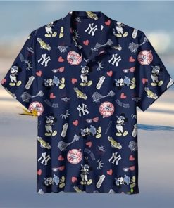 New York Yankees MLB 5 Hawaiian Graphic Print Short Sleeve Hawaiian Shirt