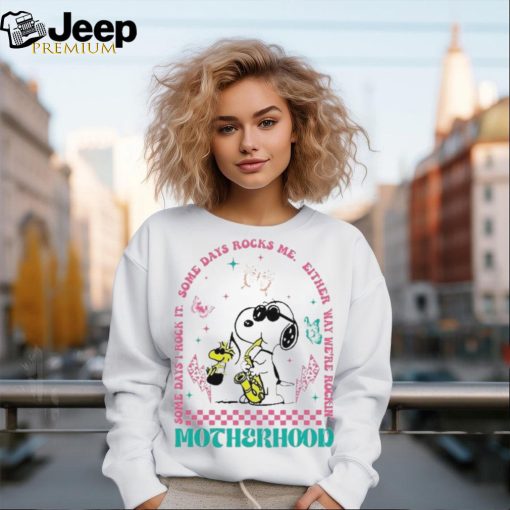 Official 2024 Mother’s Day Rockin’ Motherhood Snoopy Shirt