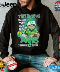 Official Grinch X Oregon Ducks They Hate Us Because They Ain’t Us Christmas Shirt