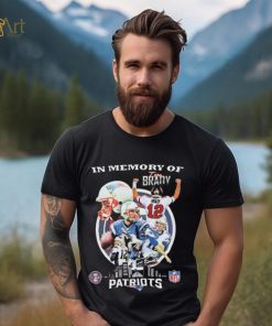 Official In Memory of Tom Brady NFL New England Patriots Skyline signatures shirt