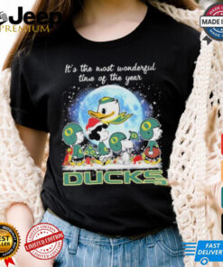 Official It’s The Most Wonderful Time Of The Years Peanuts Characters X Oregon Ducks Merry Christmas Shirt