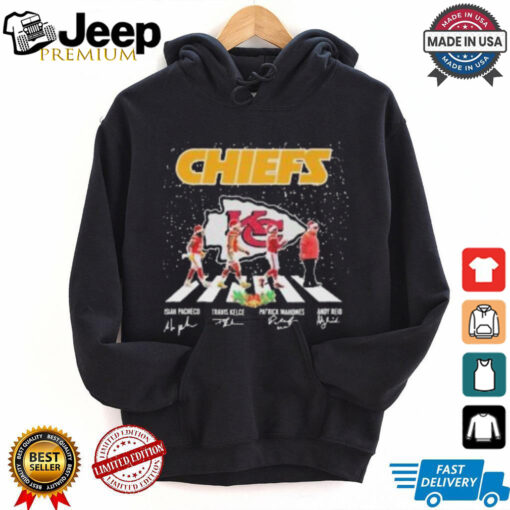 Official Kansas City Chiefs Merry Chirtsmas Signature T shirt