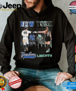 Official New York Yankees New York Liberty Pride Of New Yorker T Shirt