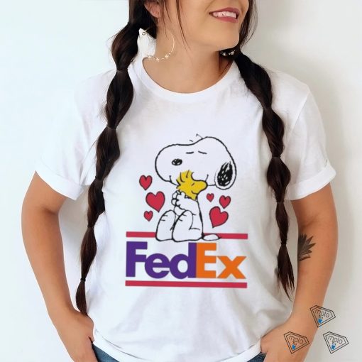 Official Snoopy And Woodstock Loves FEDEX Logo Shirt