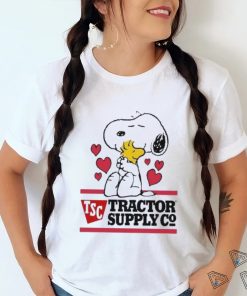 Official Snoopy And Woodstock Loves Tractor Supply Logo Shirt