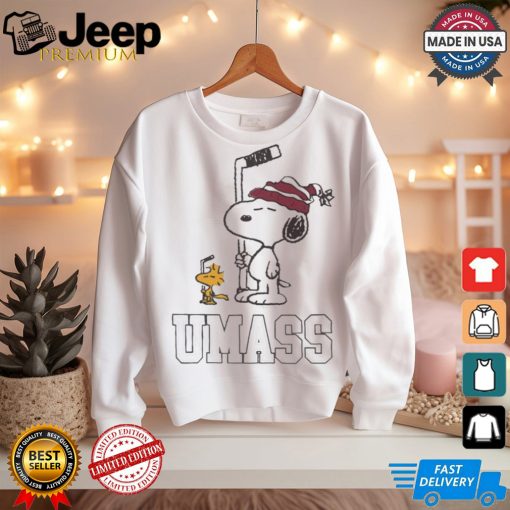 Official Snoopy And Woodstock Peanuts x UMass Hockey Anthem t shirt