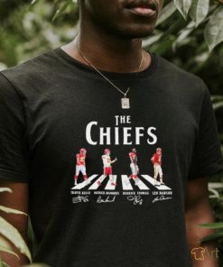 Official The Chiefs Abbey Road Travis Kelce Patrick Mahomes Derrick Thomas and Len Dawson Signatures Shirt