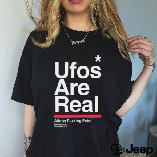 Official Tom Delonge Wearing Ufos Are Real Aliens Fucking Exist Shirt