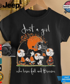 Peanuts Characters Just A Girl Who Loves Fall And Cleveland Browns 2024 Shirt