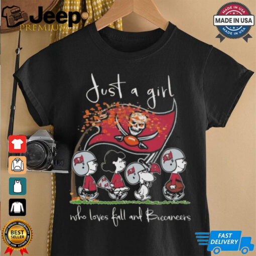 Peanuts Characters Just A Girl Who Loves Fall And Tampa Bay Buccaneers 2024 Shirt