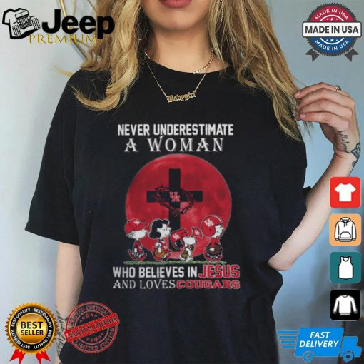 Peanuts Characters Never Underestimate A Woman Who Believes In Jesus And Loves Houston Cougars Shirt