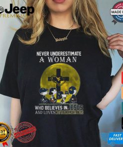 Peanuts Characters Never Underestimate A Woman Who Believes In Jesus And Loves West Virginia Mountaineers Shirt