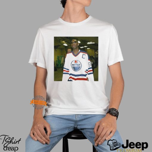 Picture Of Kobe Wearing Gretzky Oilers Jersey Shirt