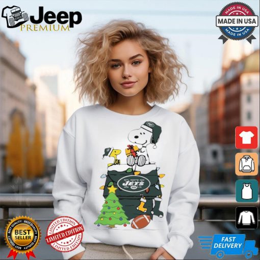 Snoopy And Woodstock Gift New York Jets Football Merry Christmas 2024 shirt