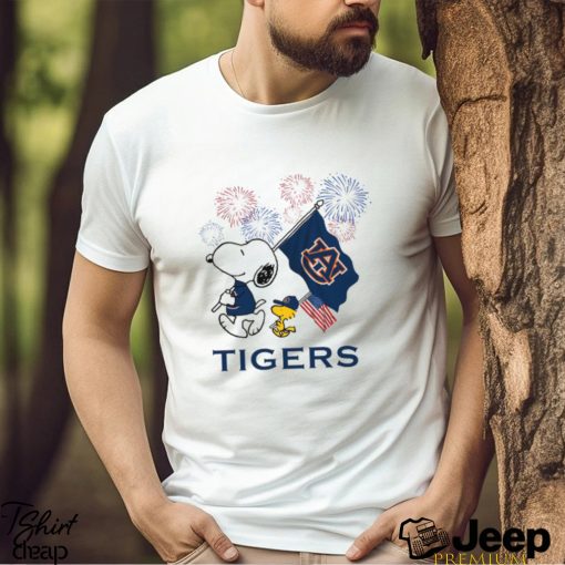 Snoopy Football Happy 4th Of July Auburn Tigers Shirt