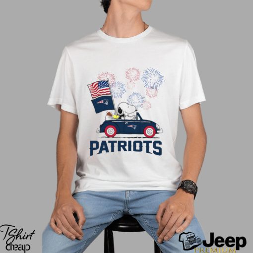 Snoopy Football Happy 4th Of July New England Patriots Shirt