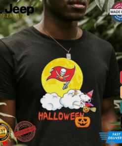 Snoopy Tampa Bay Buccaneers NFL Halloween 2024 Shirt