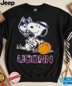 Snoopy Uconn Huskies basketball logo shirt