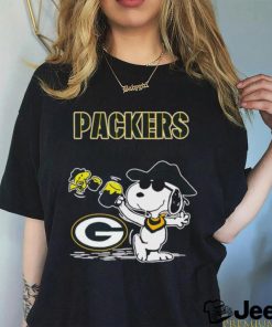 Snoopy and Woodstock Green Bay Packers makes me drink shirt