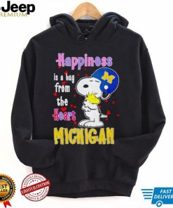 Snoopy and Woodstock happiness is a hug from the heart Michigan Wolverines shirt