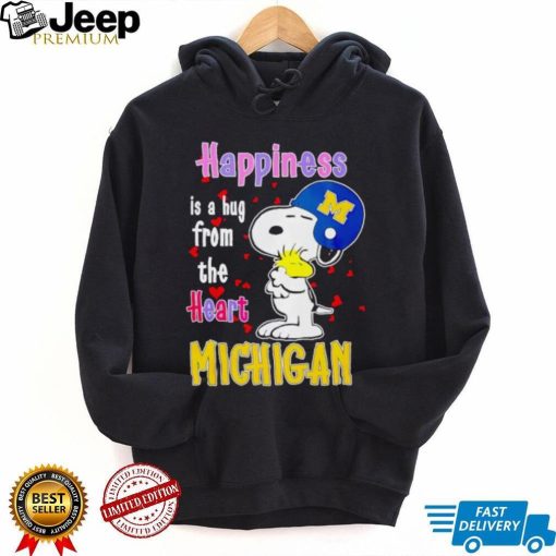 Snoopy and Woodstock happiness is a hug from the heart Michigan Wolverines shirt