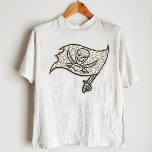 Tampa Bay Buccaneers ’47 Women’s Panthera Frankie T Shirt