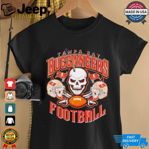 Tampa Bay Buccaneers Football Skull Swords Gildan shirt