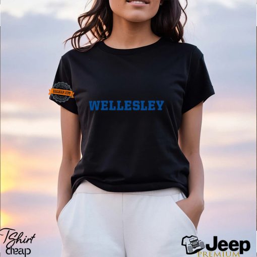 Wellesley College Sideline Store Shirt