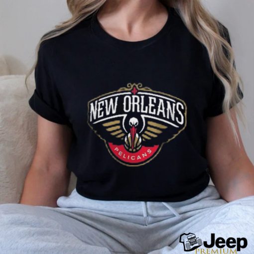 Women’s Fanatics Branded Navy New Orleans Pelicans Primary Logo V Neck shirt