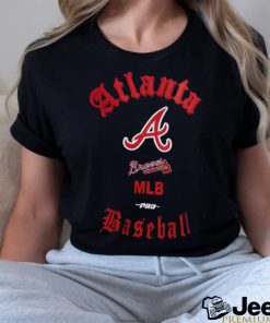 mlb atlanta braves old english men's crewneck shirt