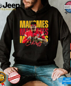 Vintage Patricks Mahomes 15 Kansas City Chiefs Football Players Super Bowl 2025 T Shirt