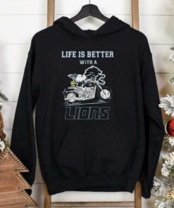 life is better Lions snoopy shirt