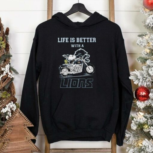 life is better Lions snoopy shirt